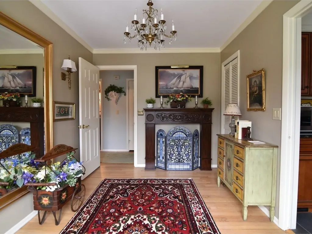 100 Lakeview Drive Shelburne VT 05482