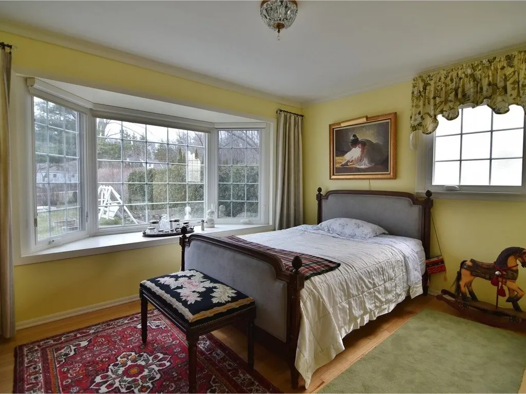 100 Lakeview Drive Shelburne VT 05482