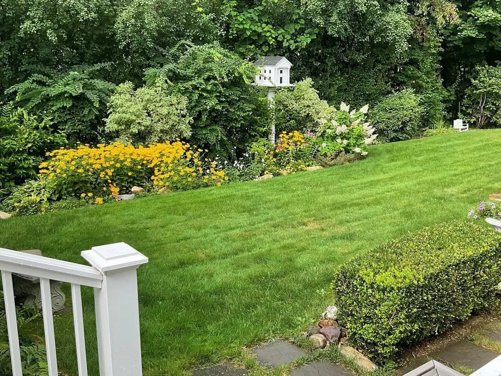 100 Lakeview Drive Shelburne VT 05482