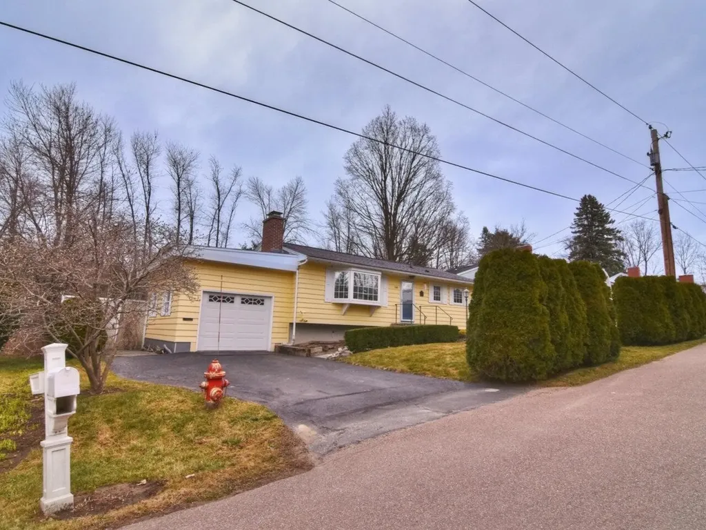 100 Lakeview Drive Shelburne VT 05482