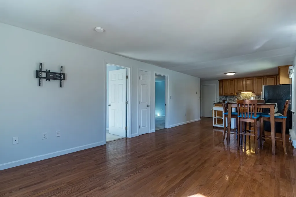 36 Whipple Road Kittery ME 03904