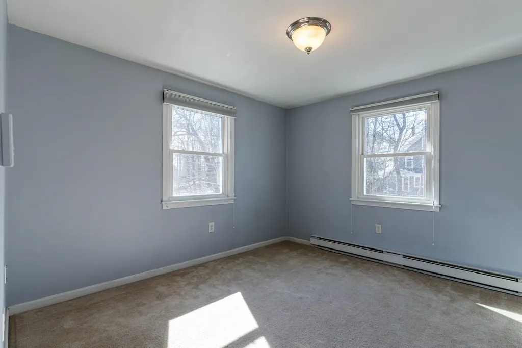 36 Whipple Road Kittery ME 03904