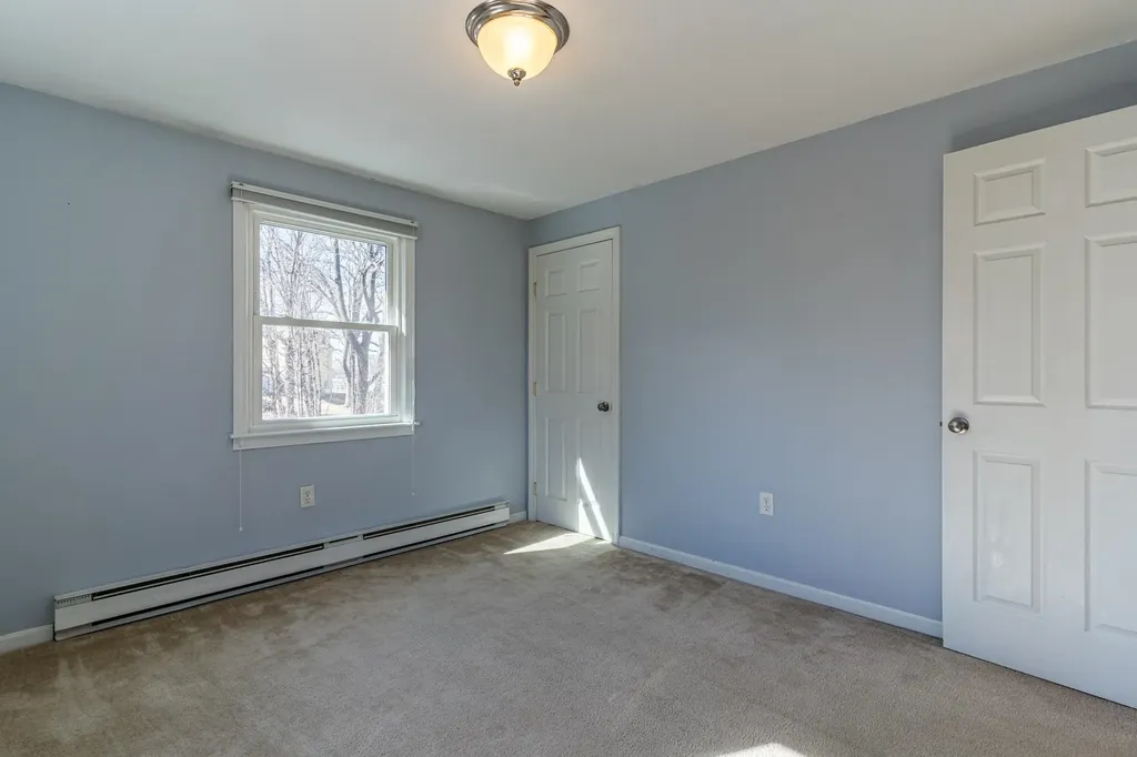 36 Whipple Road Kittery ME 03904
