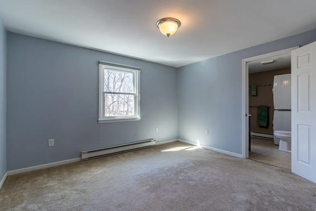 36 Whipple Road Kittery ME 03904
