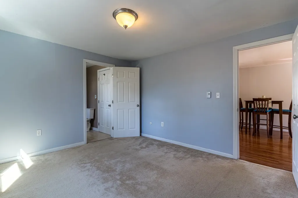 36 Whipple Road Kittery ME 03904