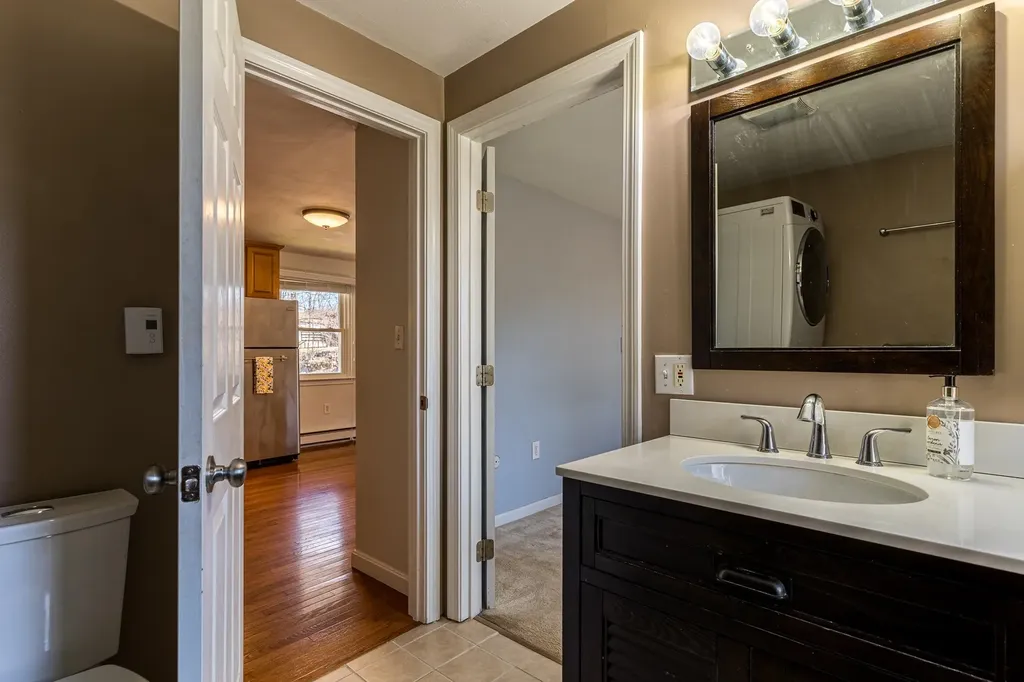 36 Whipple Road Kittery ME 03904