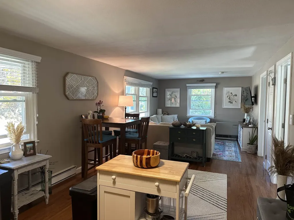 36 Whipple Road Kittery ME 03904