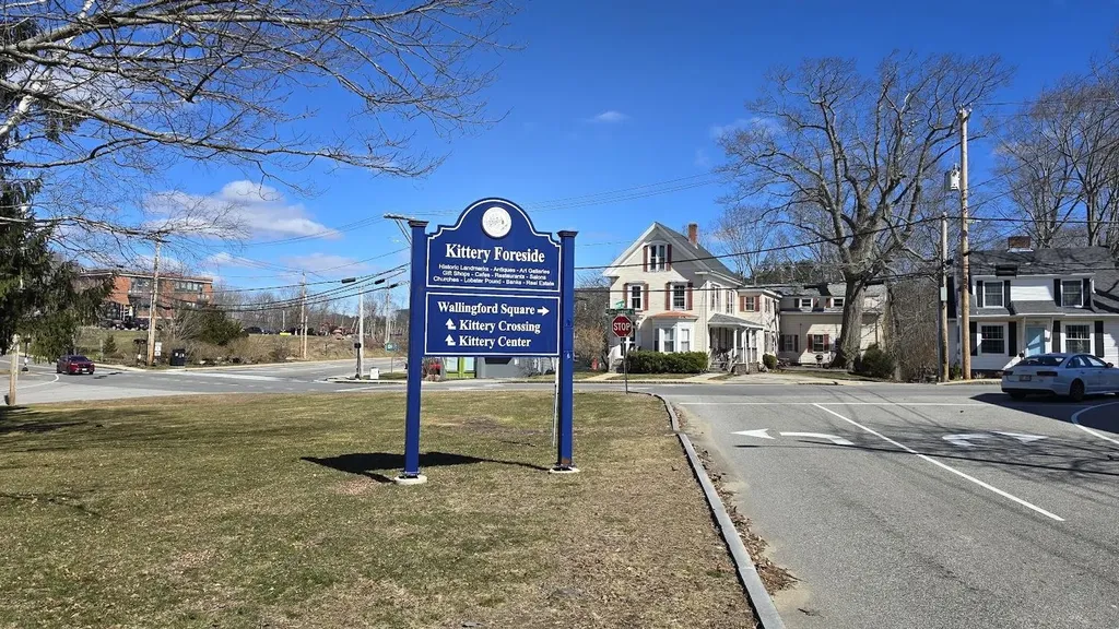 36 Whipple Road Kittery ME 03904