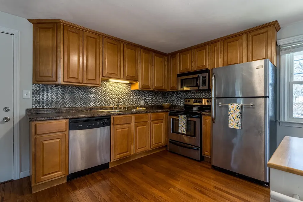36 Whipple Road Kittery ME 03904