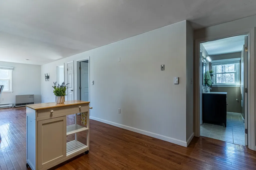 36 Whipple Road Kittery ME 03904
