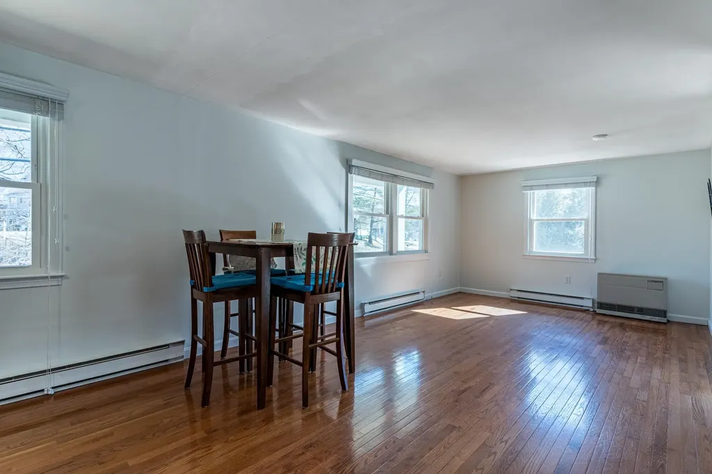 36 Whipple Road Kittery ME 03904