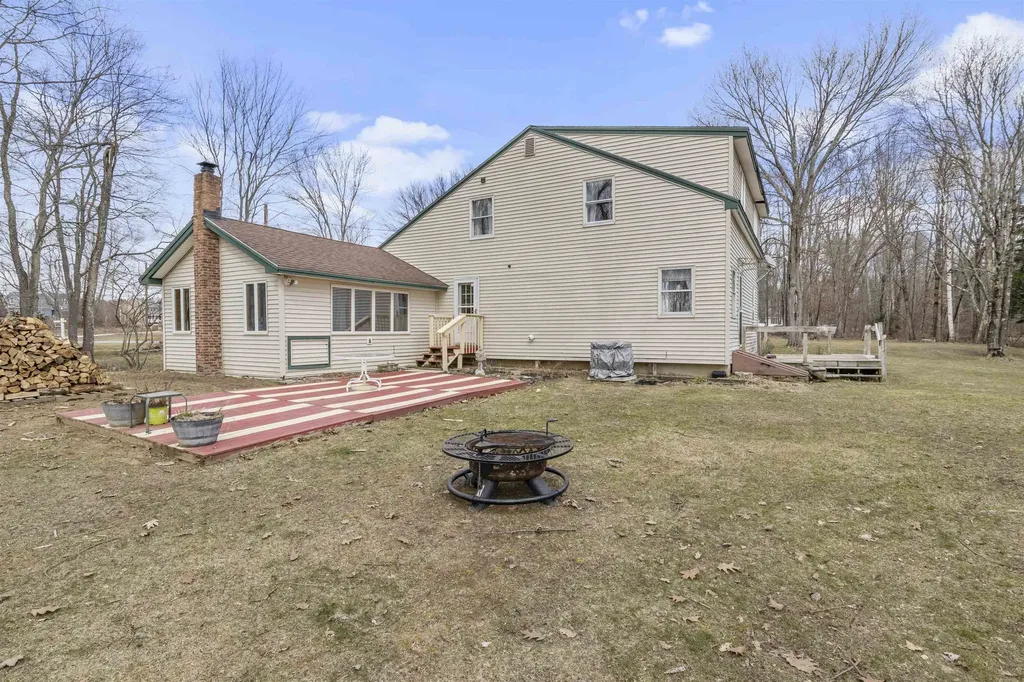 91 England Road Rochester NH 03867