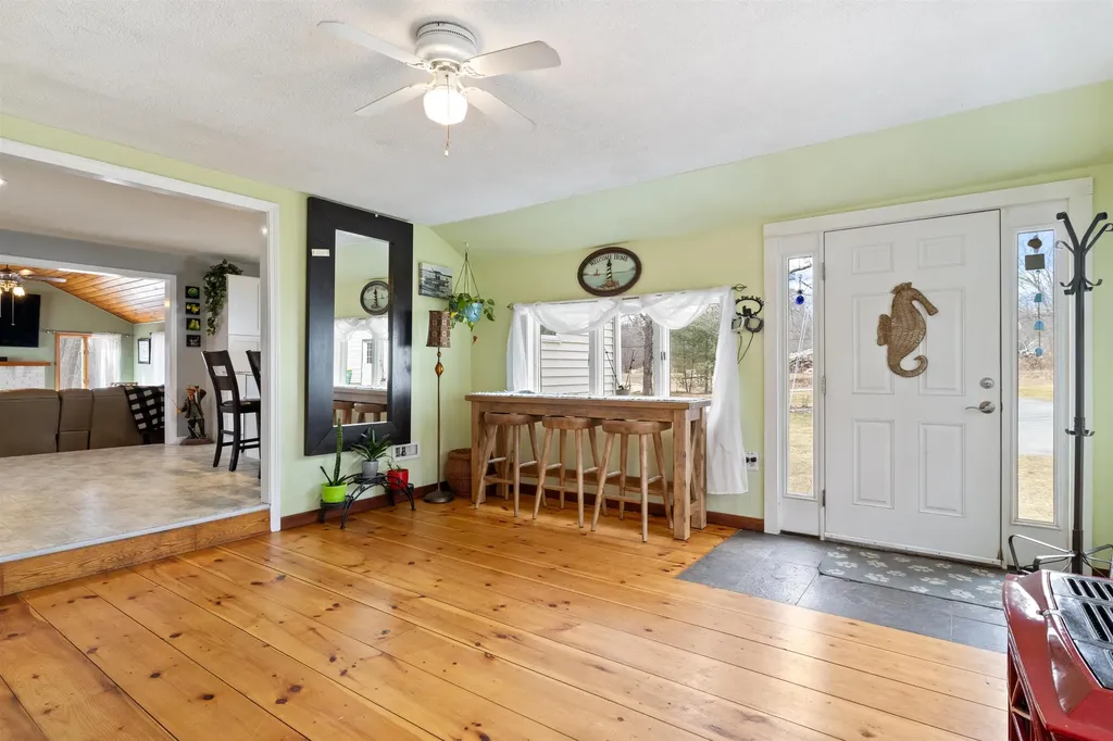 91 England Road Rochester NH 03867