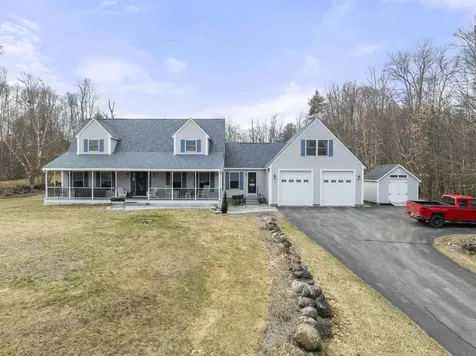 89 Chelsea Court Henniker NH 03242