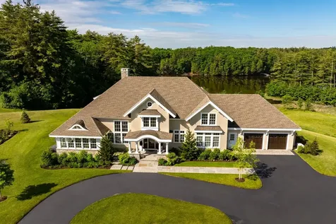 75 Saddle Trail Drive Dover NH 03820