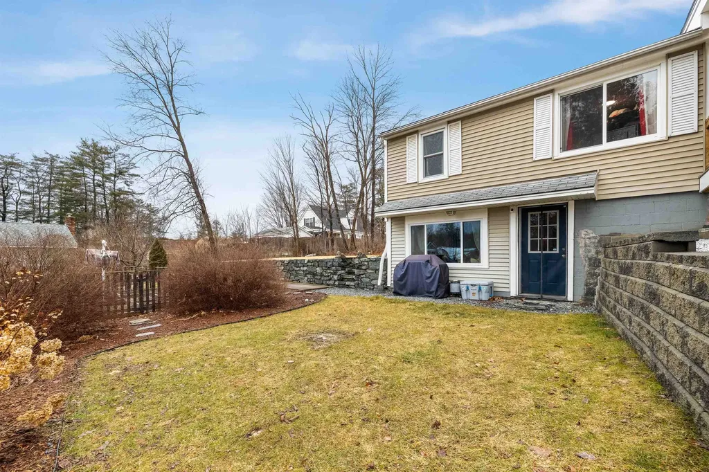 18 Peabody Street Lebanon NH 03766