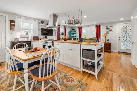 18 Peabody Street Lebanon NH 03766