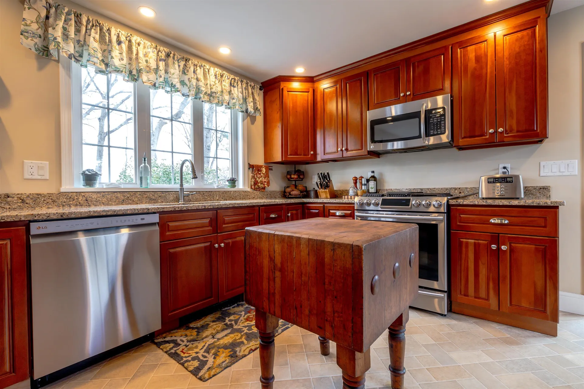 48 Auburn Street Concord NH 03301