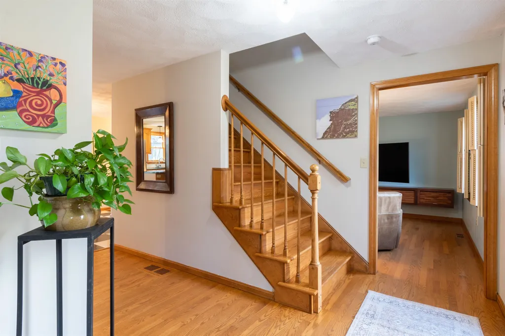 25 Peaslee Court Hampstead NH 03841