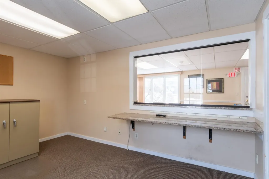 171 Kinsley Street Nashua NH 03060