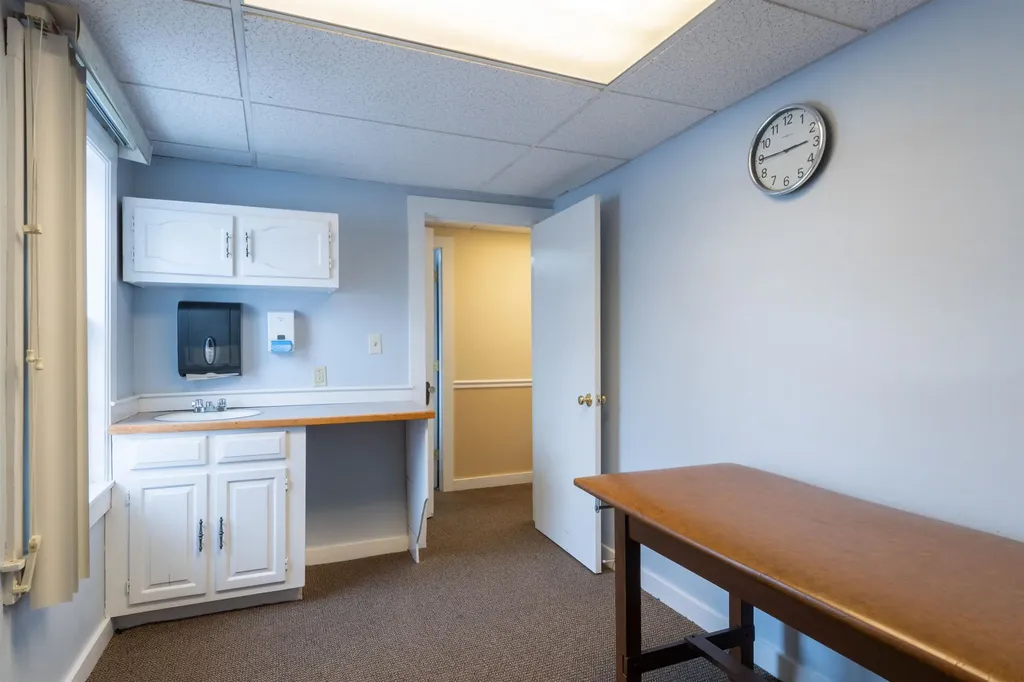 171 Kinsley Street Nashua NH 03060