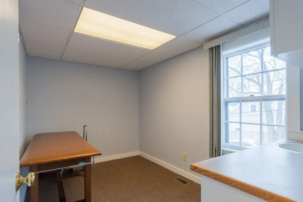 171 Kinsley Street Nashua NH 03060