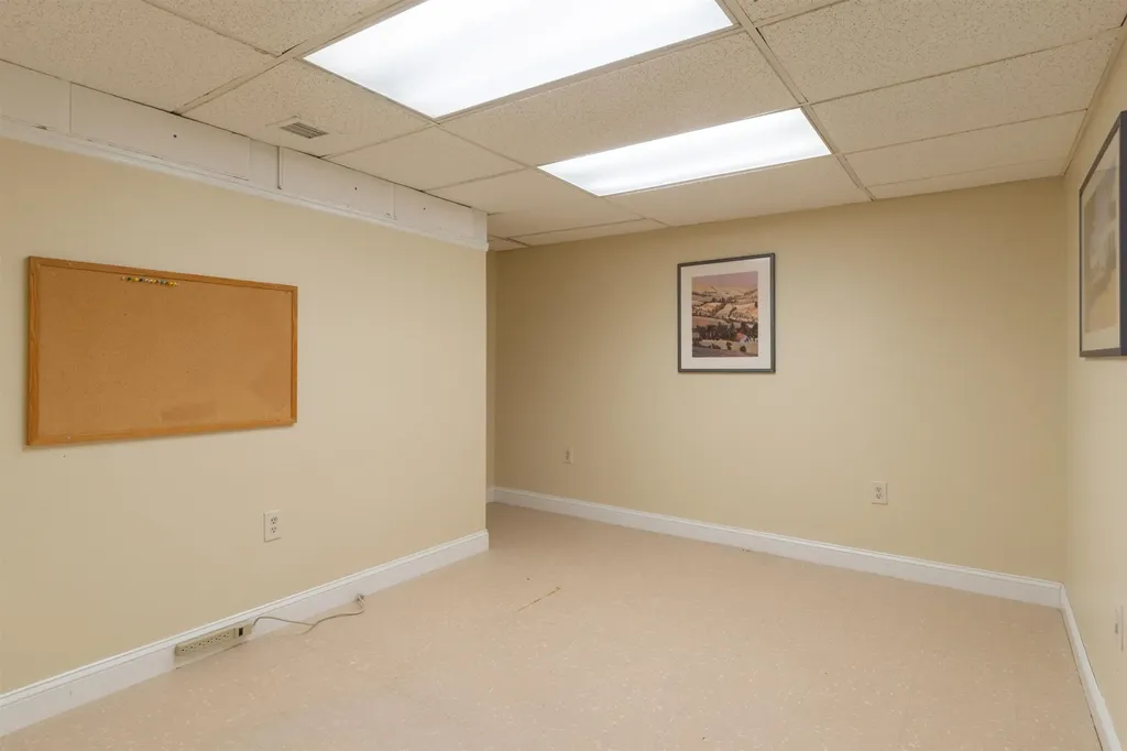 171 Kinsley Street Nashua NH 03060