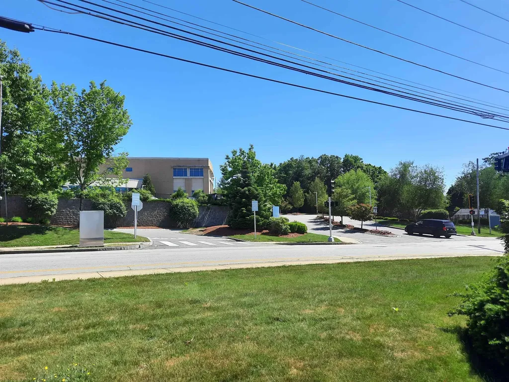 171 Kinsley Street Nashua NH 03060