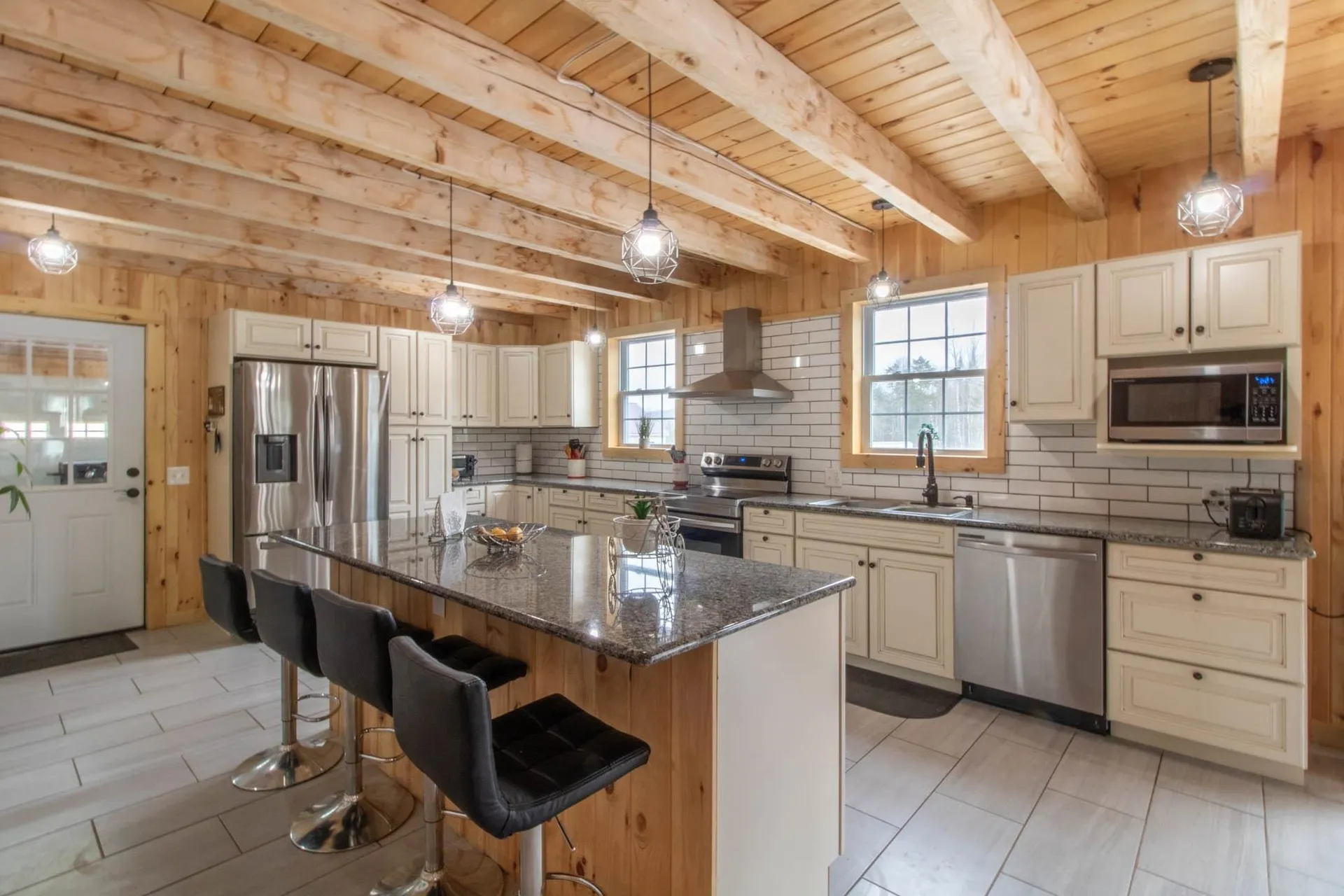 656 Leo's Lane Norton VT 05907