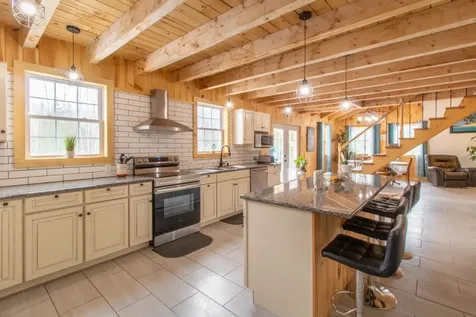 656 Leo's Lane Norton VT 05907