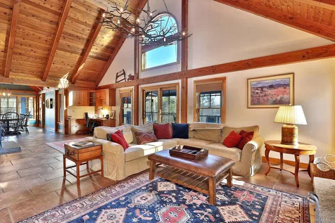 1346 Goldthwaite Road Chester VT 05143
