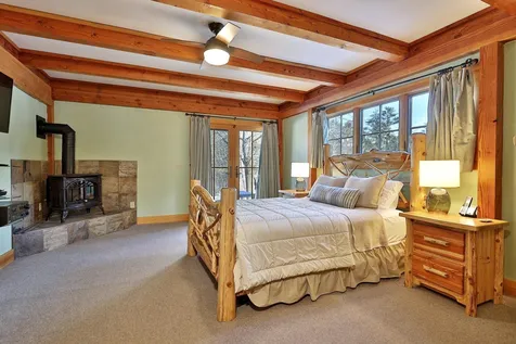 1346 Goldthwaite Road Chester VT 05143