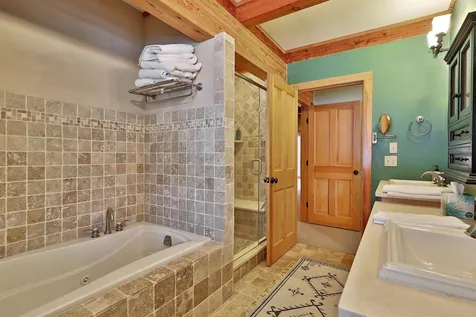 1346 Goldthwaite Road Chester VT 05143