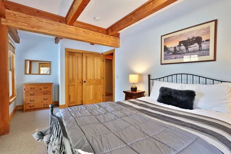 1346 Goldthwaite Road Chester VT 05143