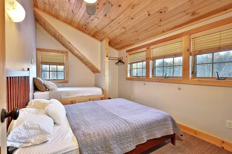 1346 Goldthwaite Road Chester VT 05143