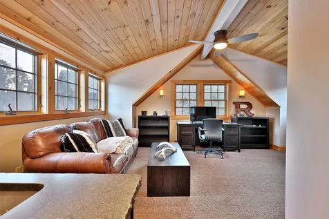 1346 Goldthwaite Road Chester VT 05143