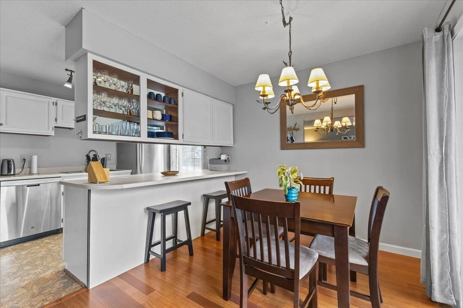 171 N Twin Oaks Terrace South Burlington VT 05403