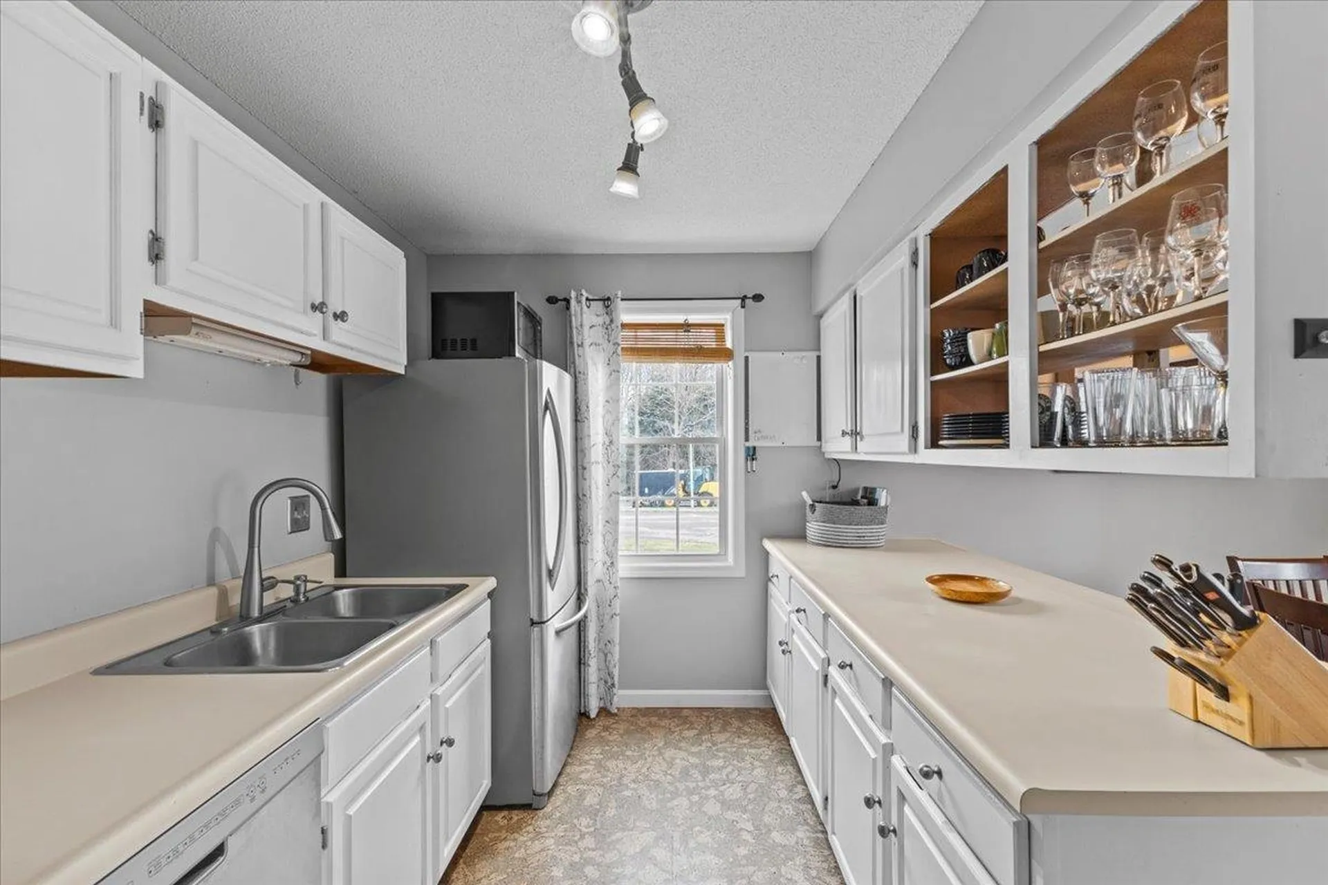 171 N Twin Oaks Terrace South Burlington VT 05403