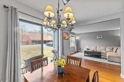 171 N Twin Oaks Terrace South Burlington VT 05403