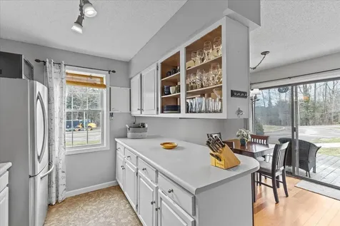 171 N Twin Oaks Terrace South Burlington VT 05403