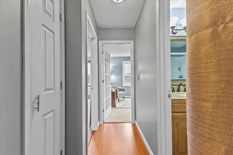 171 N Twin Oaks Terrace South Burlington VT 05403