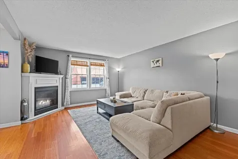 171 N Twin Oaks Terrace South Burlington VT 05403