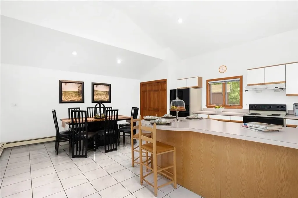 427 Silver Street Middleton NH 03887