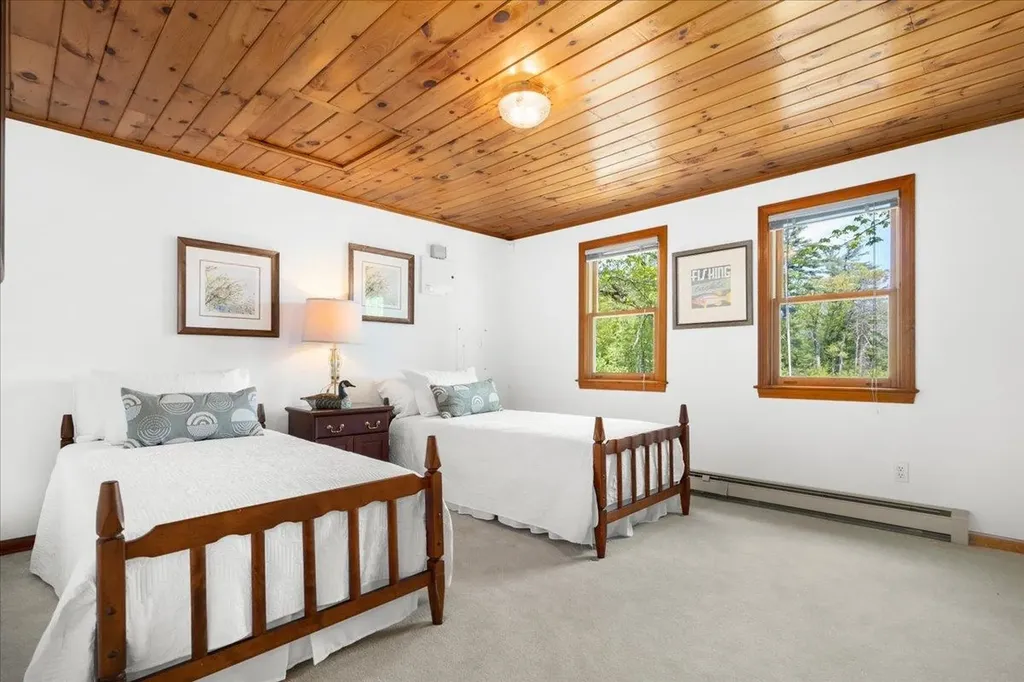 427 Silver Street Middleton NH 03887