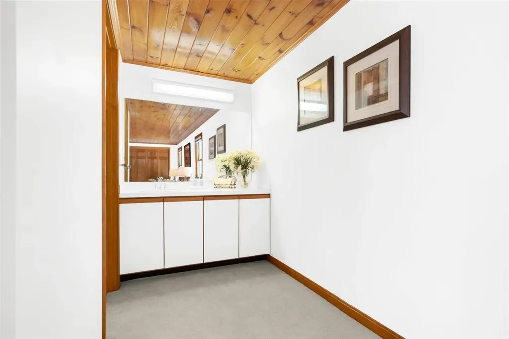 427 Silver Street Middleton NH 03887