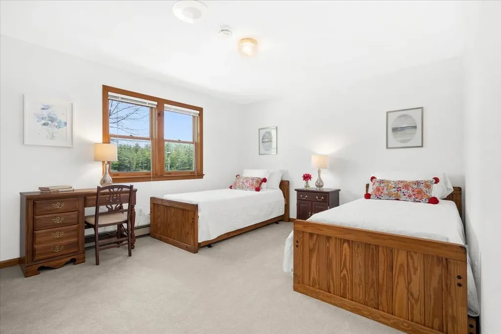 427 Silver Street Middleton NH 03887