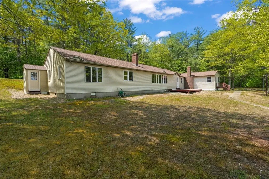 427 Silver Street Middleton NH 03887