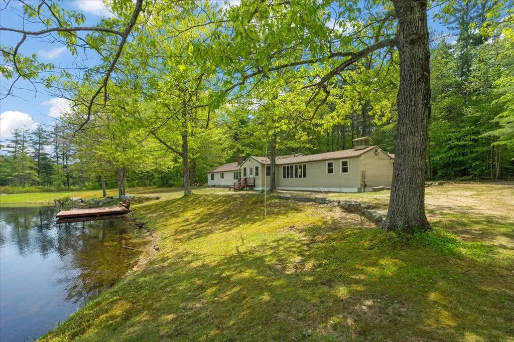 427 Silver Street Middleton NH 03887