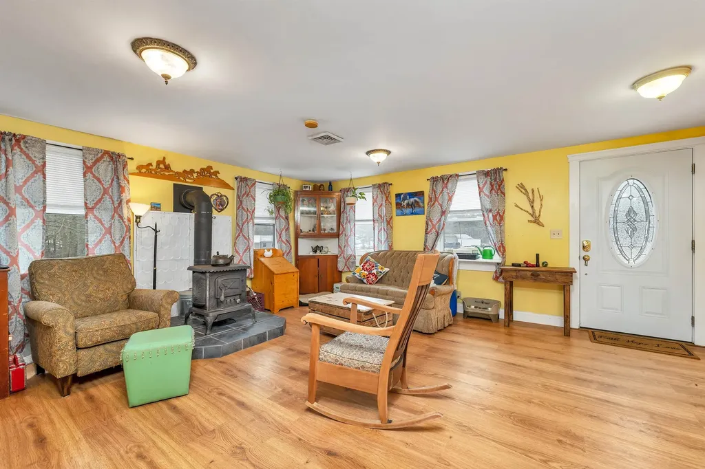 20 Marie Drive Rumney NH 03266