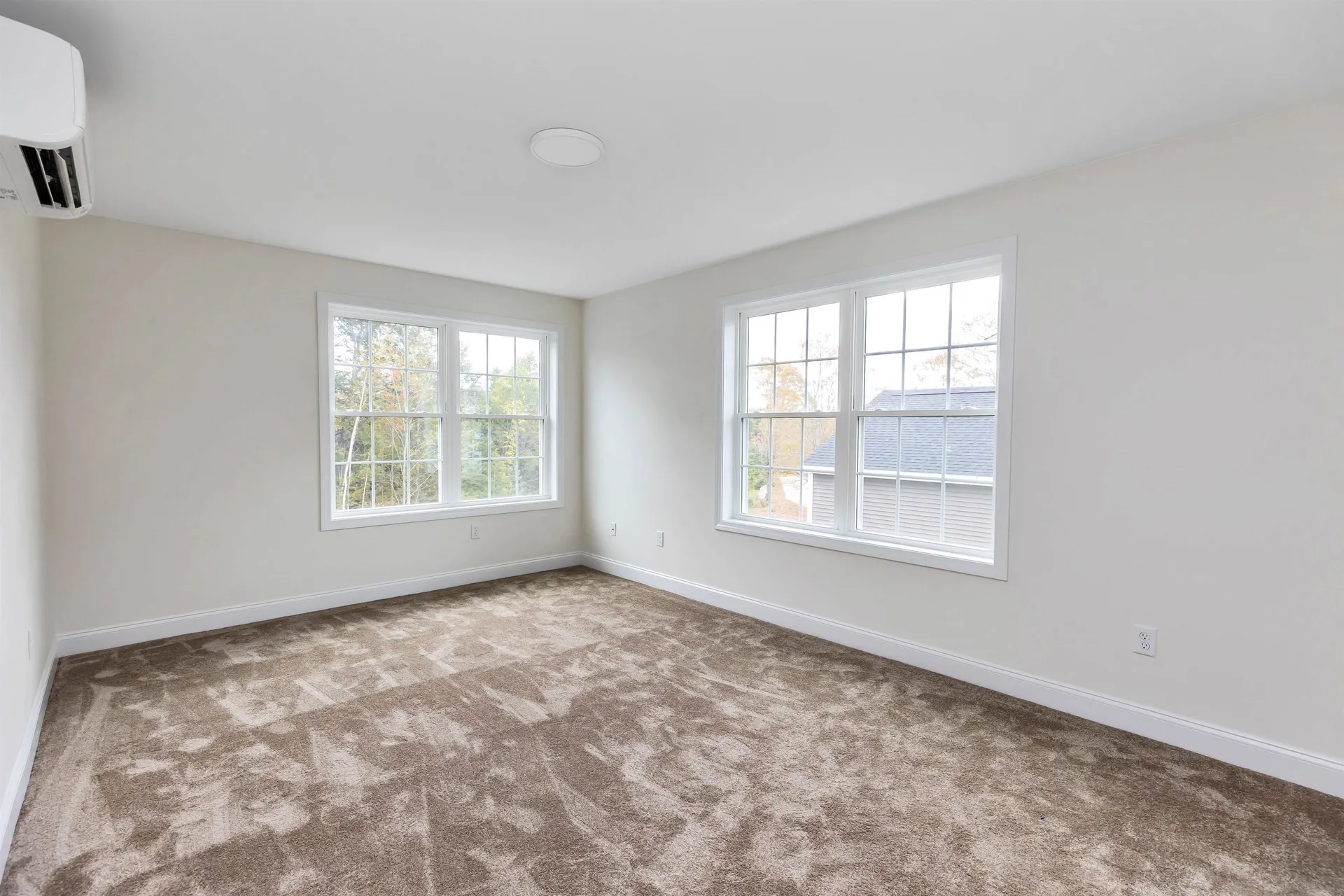 26 Trail's Edge Common Peterborough NH 03458